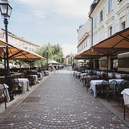 Romantic Jump Studio Overlooking River, Free Parking Ljubljana Exterior photo