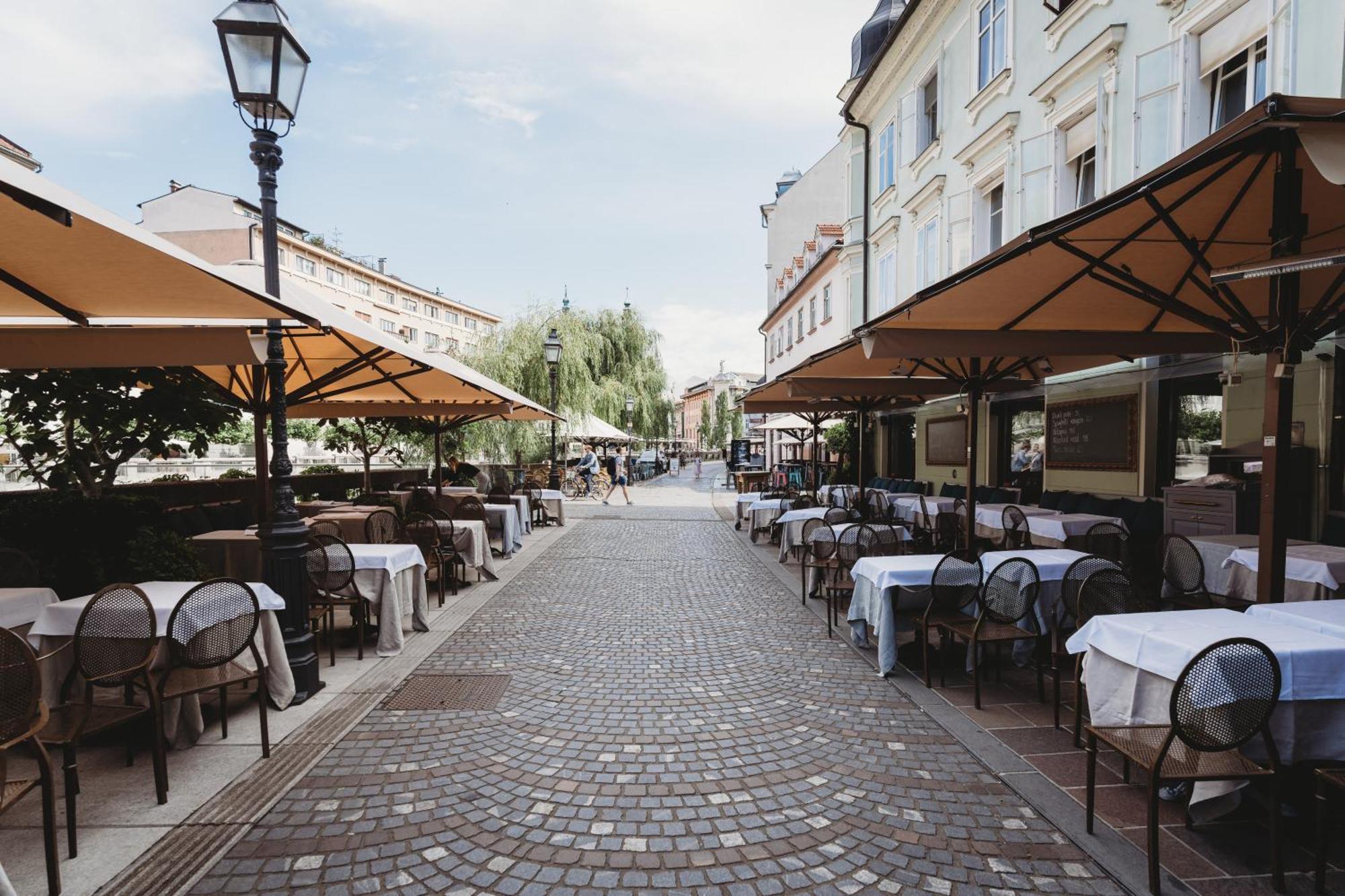 Romantic Jump Studio Overlooking River, Free Parking Ljubljana Exterior photo